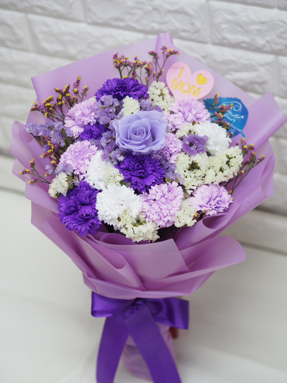 可永久保存 玫瑰保鮮花配康乃馨番梘花花束 淺紫系 Blue Forest Florist