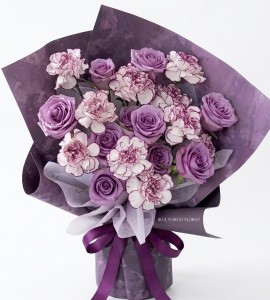 Mother's day推介20支裝紫色玫瑰配紫白色康乃馨花束
